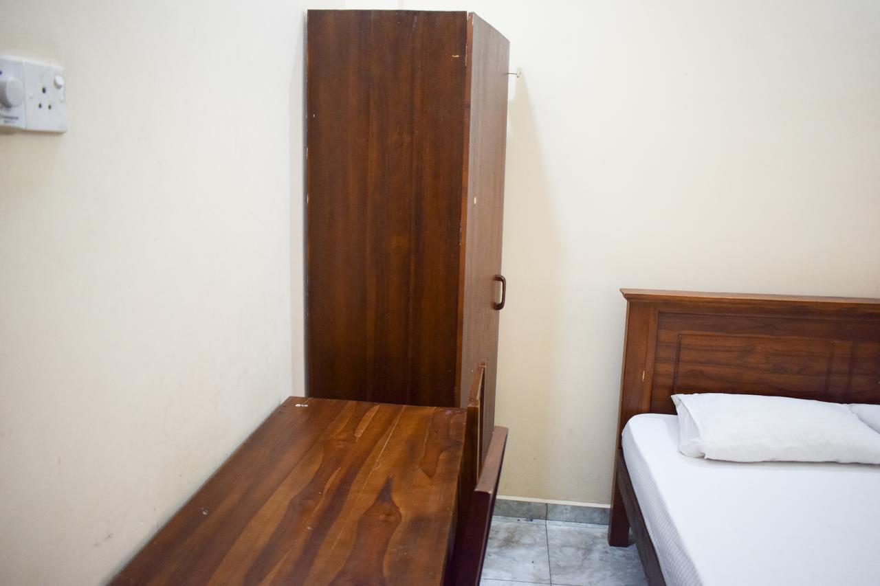 Yoho Adhikarana Mawatha Hotel โคลอมโบ ภายนอก รูปภาพ