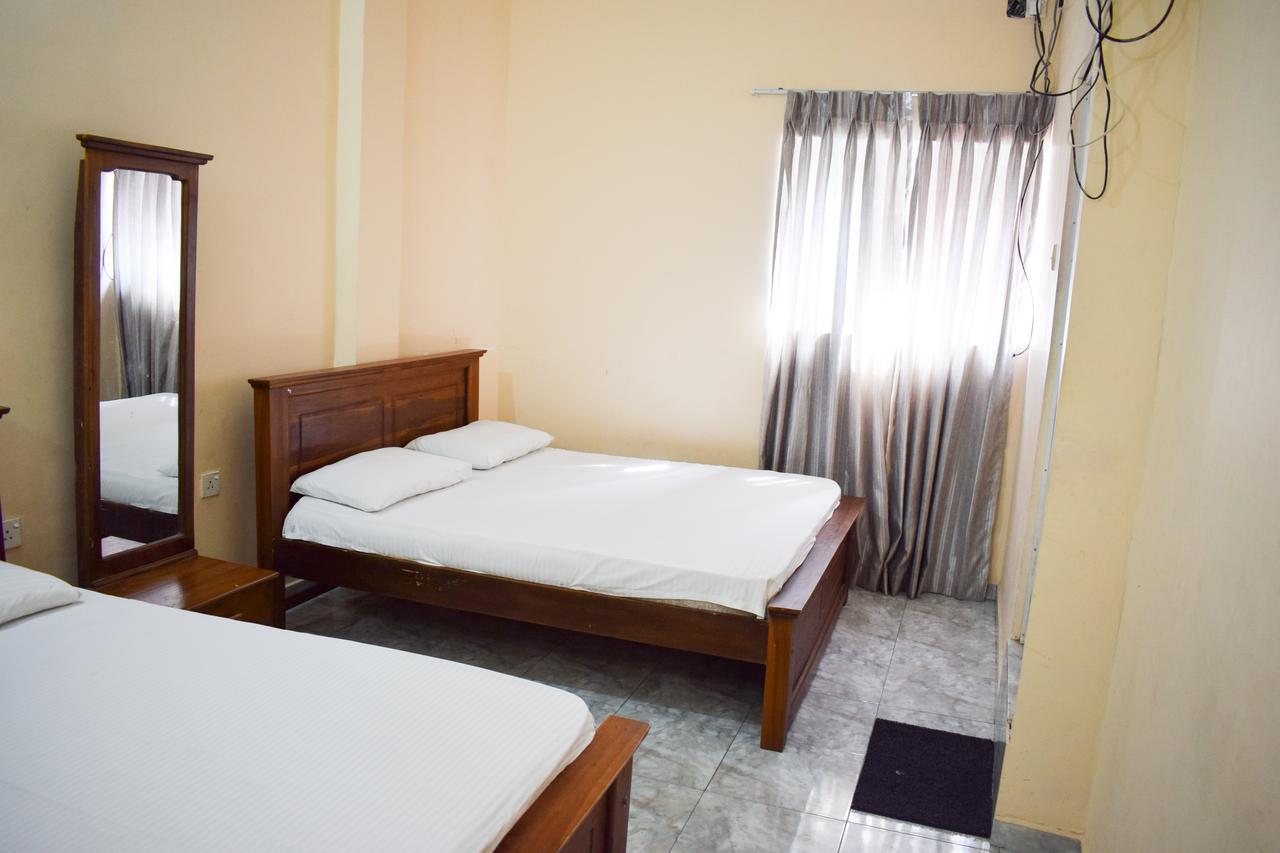 Yoho Adhikarana Mawatha Hotel โคลอมโบ ภายนอก รูปภาพ